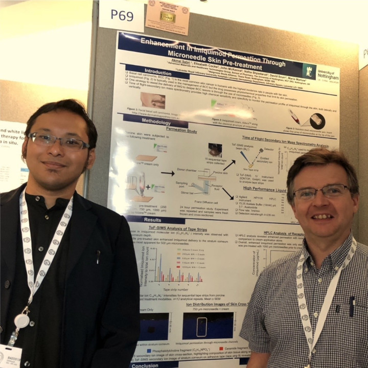 Akmal with his poster and clinical supervisor